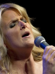 Photo of Trisha Yearwood