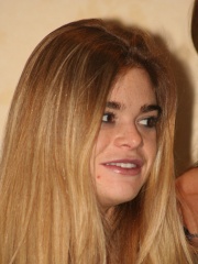 Photo of Ellen Muth