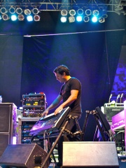 Photo of Derek Sherinian