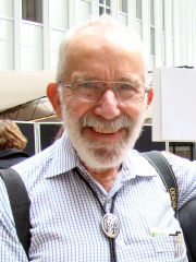 Photo of Robin Warren