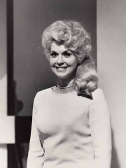 Photo of Donna Douglas