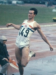 Photo of Lynn Davies