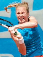 Photo of Julia Glushko