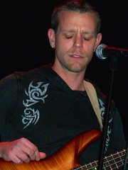 Photo of Adam Pascal