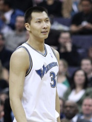 Photo of Yi Jianlian