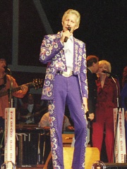 Photo of Porter Wagoner