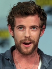 Photo of Harry Treadaway