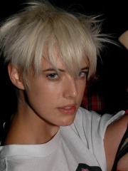 Photo of Agyness Deyn