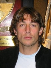 Photo of Gabriel Heinze