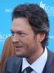 Photo of Blake Shelton