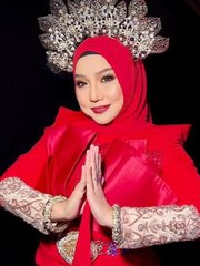 Photo of Noraniza Idris