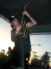 Photo of Tracii Guns