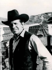 Photo of Warren Oates