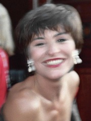 Photo of Amanda Donohoe