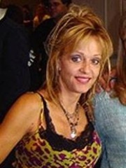 Photo of Linnea Quigley