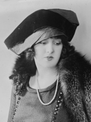 Photo of Estelle Taylor