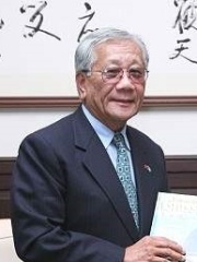 Photo of Kuniwo Nakamura