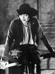 Photo of Katharine Cornell