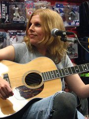 Photo of Tanya Donelly