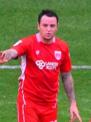 Photo of Lee Tomlin