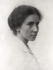 Photo of Dorothy Garrod