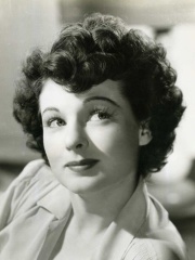 Photo of Ruth Hussey