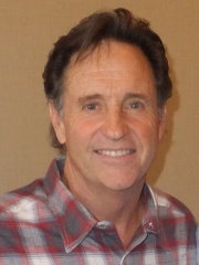 Photo of Robert Hays