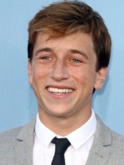 Photo of Skyler Gisondo