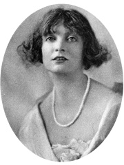 Photo of Estelle Winwood