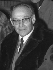 Photo of Elek Schwartz