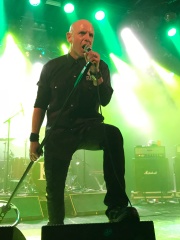 Photo of Hugh Dillon