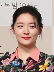 Photo of Lee Young-ae