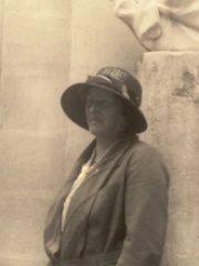 Photo of Dorothea Bate