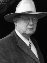 Photo of Erle Stanley Gardner