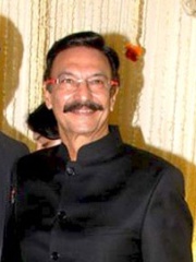 Photo of Suresh Oberoi