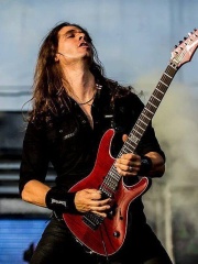 Photo of Kiko Loureiro