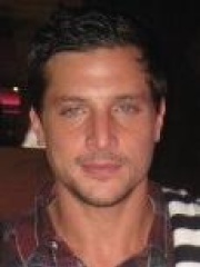 Photo of Simon Rex