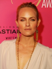 Photo of Amber Valletta