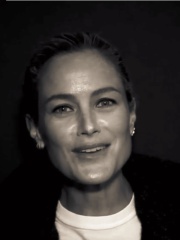 Photo of Carolyn Murphy