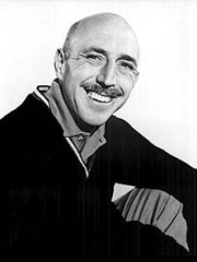 Photo of Lionel Jeffries