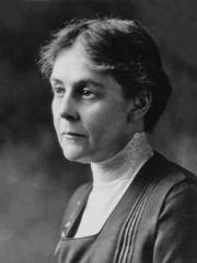 Photo of Alice Hamilton