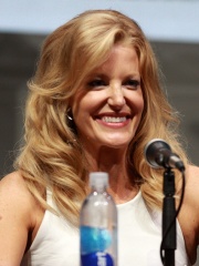 Photo of Anna Gunn