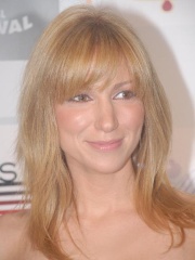 Photo of Debbie Gibson