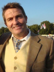 Photo of Bradley Walsh