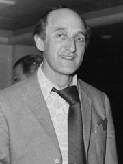 Photo of Ron Moody