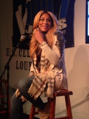 Photo of Tamar Braxton