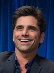 Photo of John Stamos