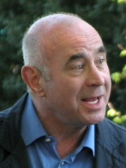 Photo of Bob Hoskins