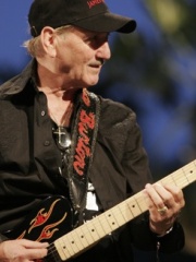 Photo of James Burton