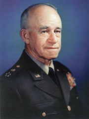 Photo of Omar Bradley